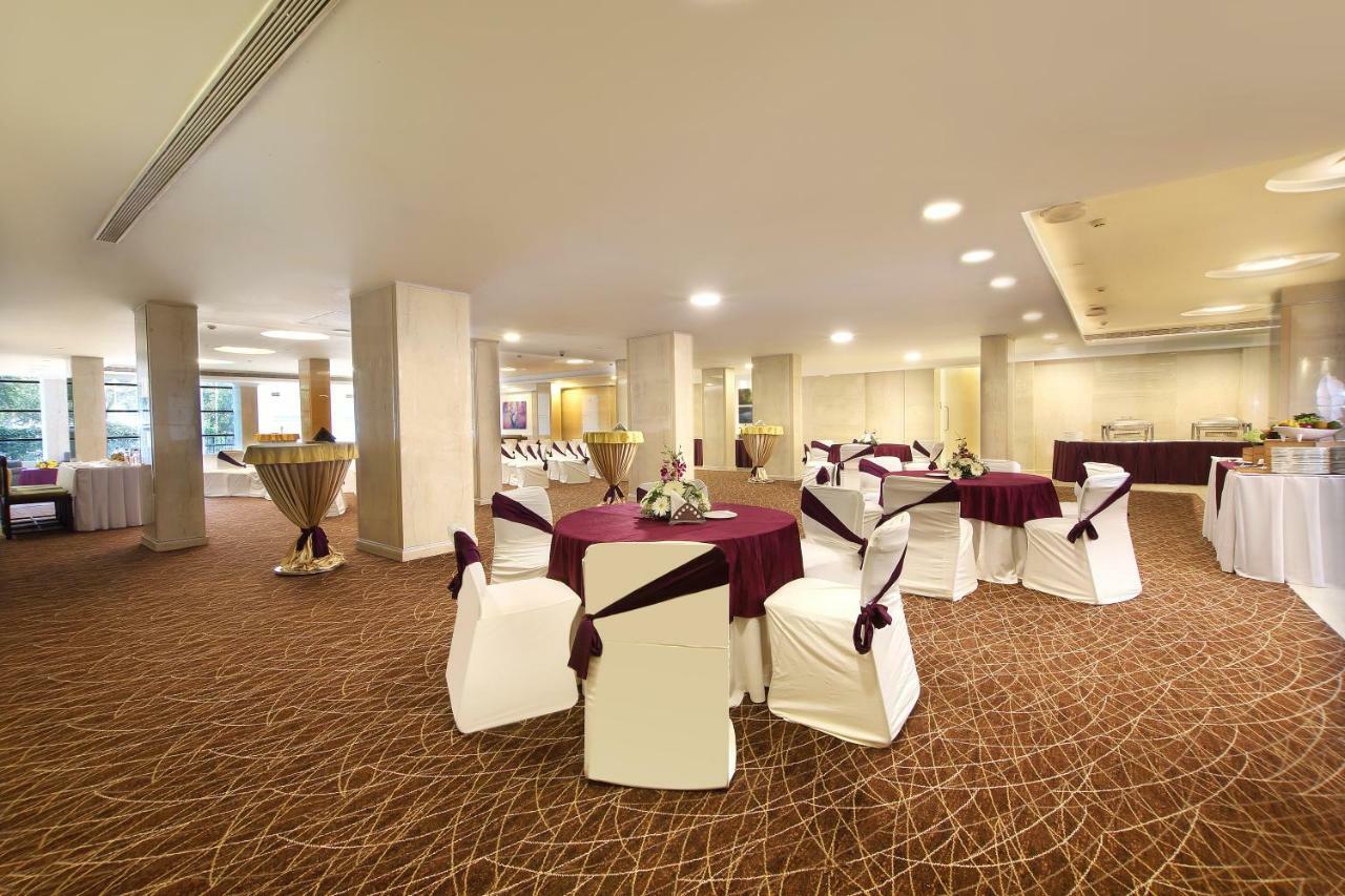Hotel Maurya Patna Patna  Exteriör bild