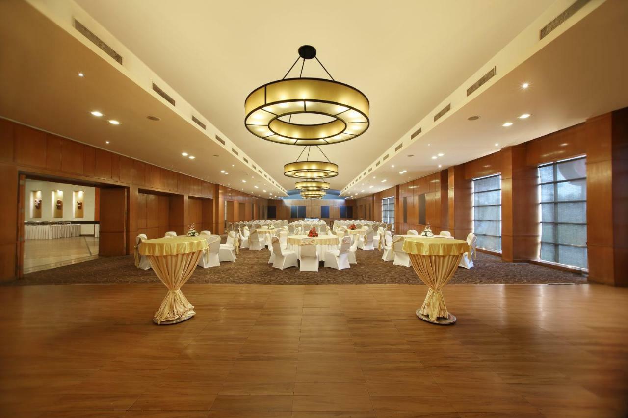 Hotel Maurya Patna Patna  Exteriör bild